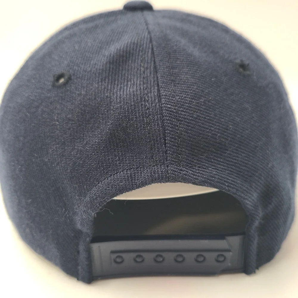 Vintage UConn Huskies Hat Snapback (Fits Small) Blue NCAA 1999 Final Four Logo